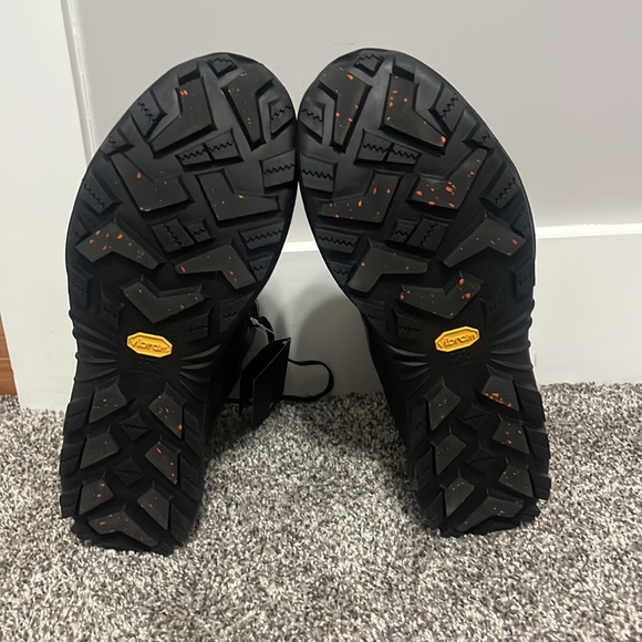 Merrell Men's Thermo Overlook 2 Mid Waterproof Snow Boot - Picture 5 of 5